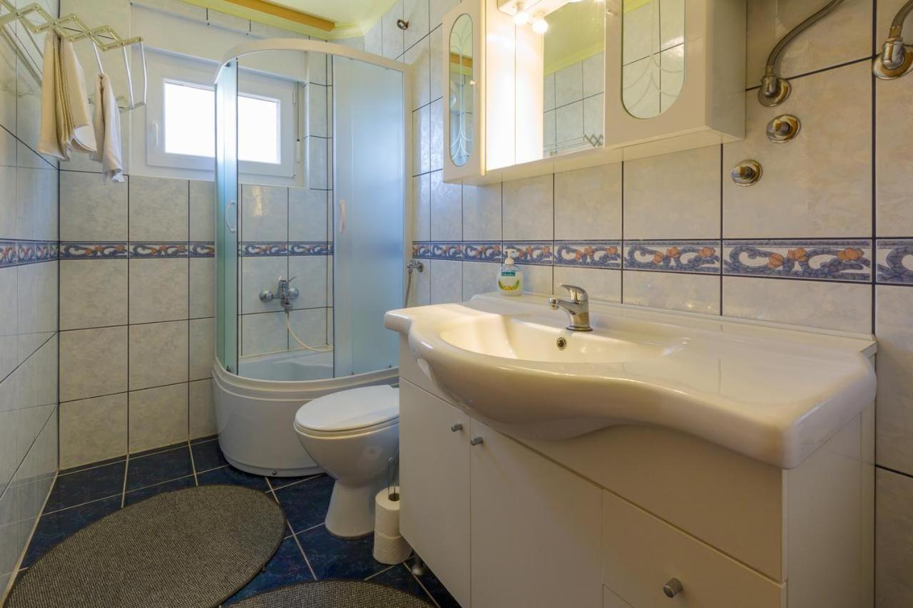 Ferienwohnung MALI MARINO Selce Zimmer foto